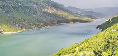 نمونهٔ دیگر رودخانهٔ مسیر مستقیم